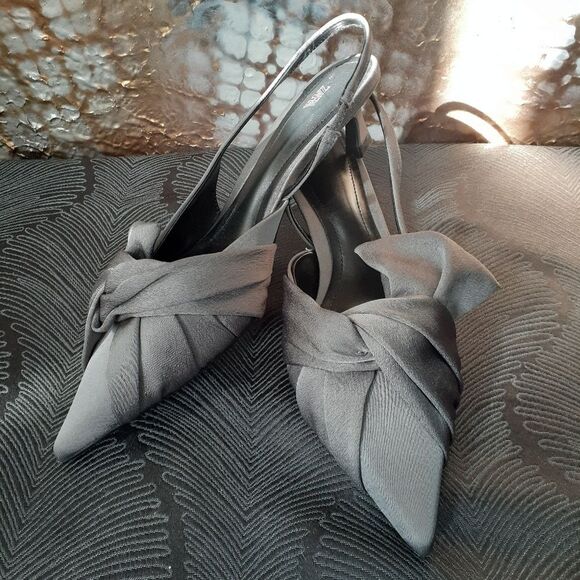 Zara Nwot Gray Satin Slingback Kitten Heels - Picture 13 of 15